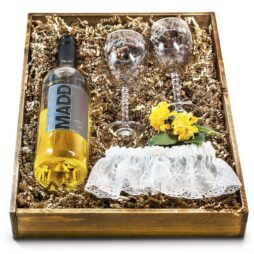 Bride and Groom Wedding Wine Gift Set - Canada